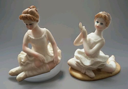 Lot two ceramic porcelain - ceramic,