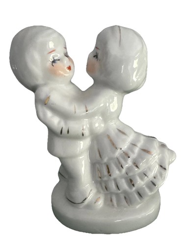 Vintage dancing couple - vintage, 4.25”