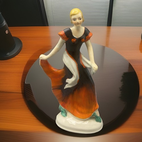 1950s porcelain figurine a - 1950s,